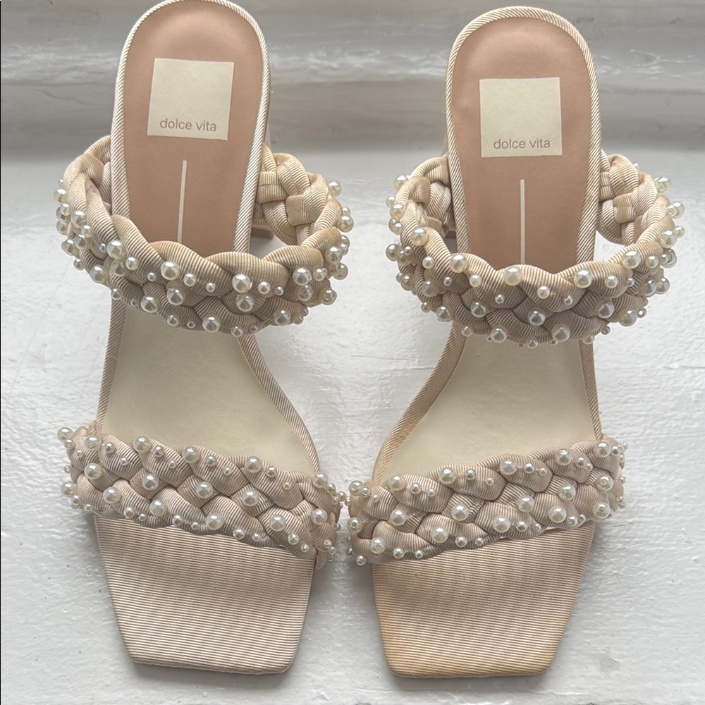 Brand new! Dolce Vita Women's Cream and Pearl Sandals (Size 9)
